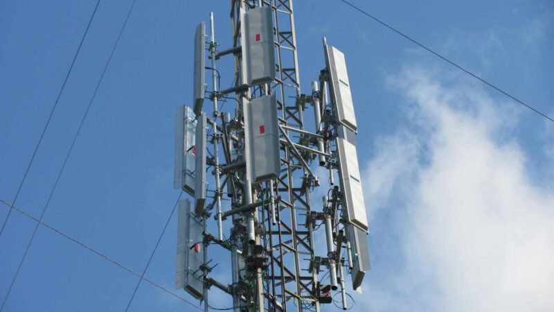 Android 16 Alerts You: Beware of Fake Cell Towers!