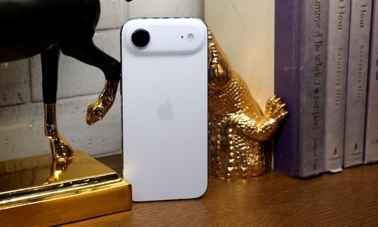 iPhone Air Review: Purposeful Slimness