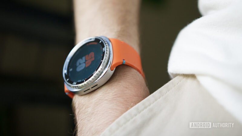 Google Fixes Pixel 10 and Galaxy Watch Connectivity!