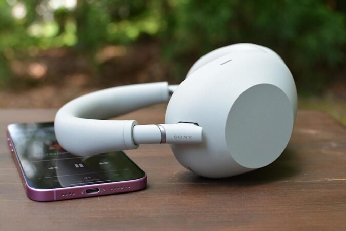iOS 26.3: Apple Unveils Proximity Pairing for EU Devices!