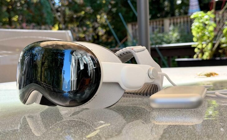 Apple Vision Pro Welcomes YouTube App Today!