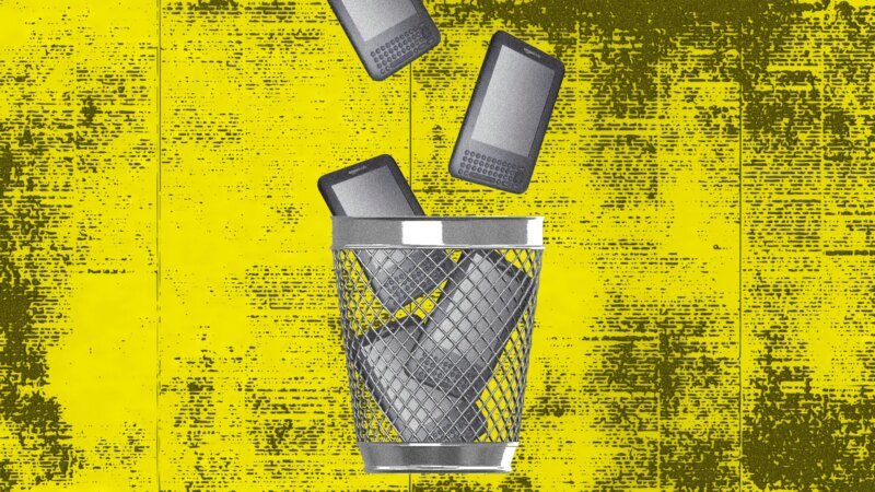 Amazon Cuts Kindle Service: Are Your E-Readers Affected?