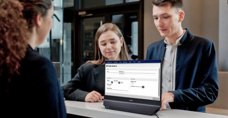 Double Vision: Philips Unveils Revolutionary Two-Sided Display!