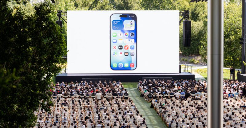 Why Siri’s A.I. Upgrade Bypasses Europe