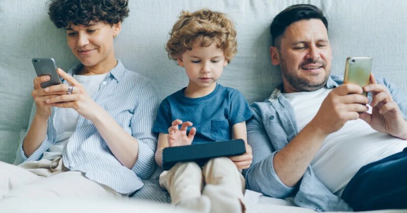 UK Targets Social Media: Ban for Under-16s in Bold Safety Initiative