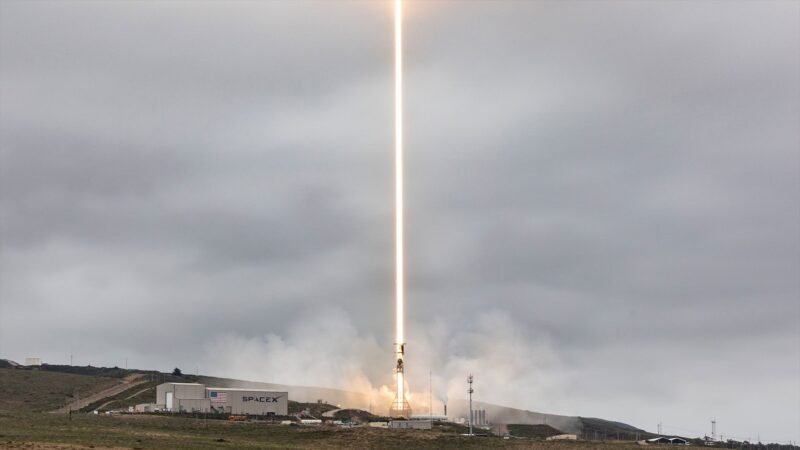 24 Stars Ignite: Falcon 9 Elevates Connectivity