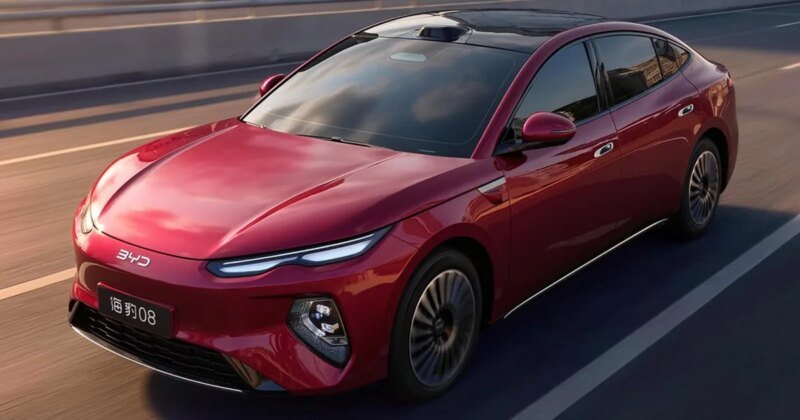 BYD Seal 08: Under $30K and Taking on the Tesla Model 3!
