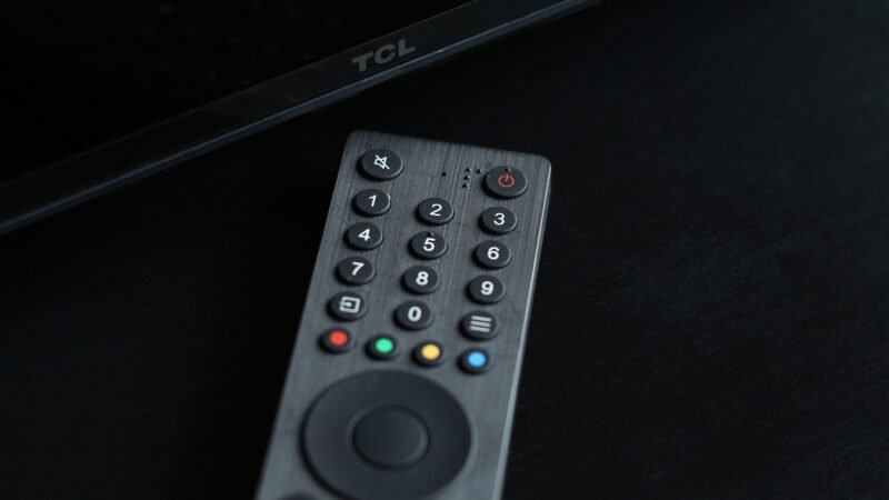 Why Nearly All Remote Controls Still Use Infrared