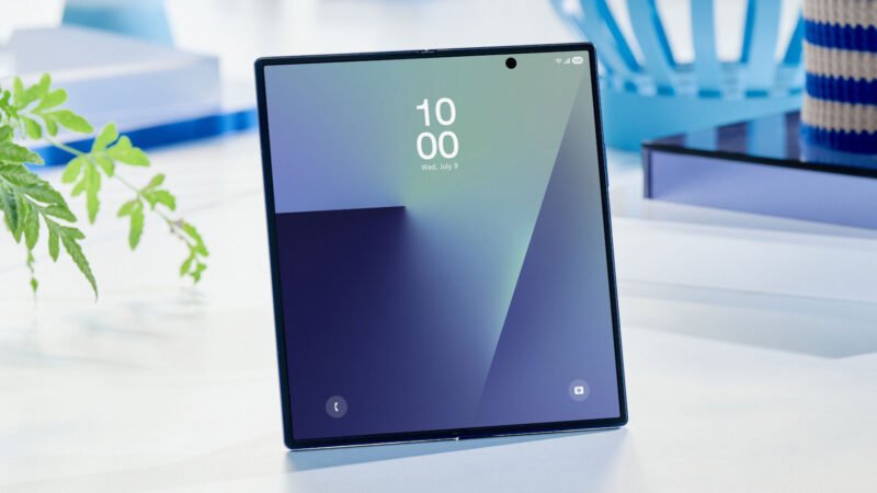 Revolutionary Foldable Display: Tougher, Crease-Resistant Technology from Samsung
