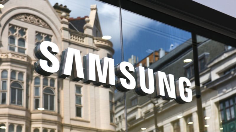Samsung Galaxy Z Flip 8 & Z Fold 8: Camera & Battery Insights