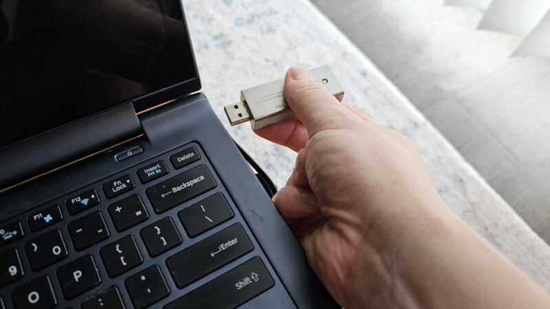 Quick Guide to Formatting a USB Drive on Windows