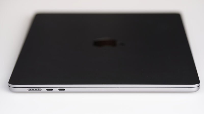 Apple’s Thunderbolt vs USB-C: Key Differences Explained