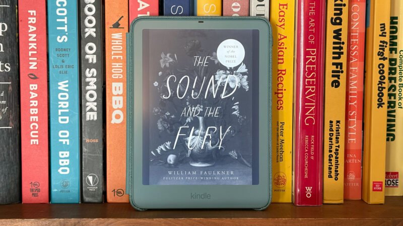 2026 Kindle Paperwhite Signature Edition Review: The Right Upgrades