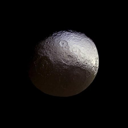 Oct. 25, 1671: Saturn’s Yin-Yang Moon Discovered